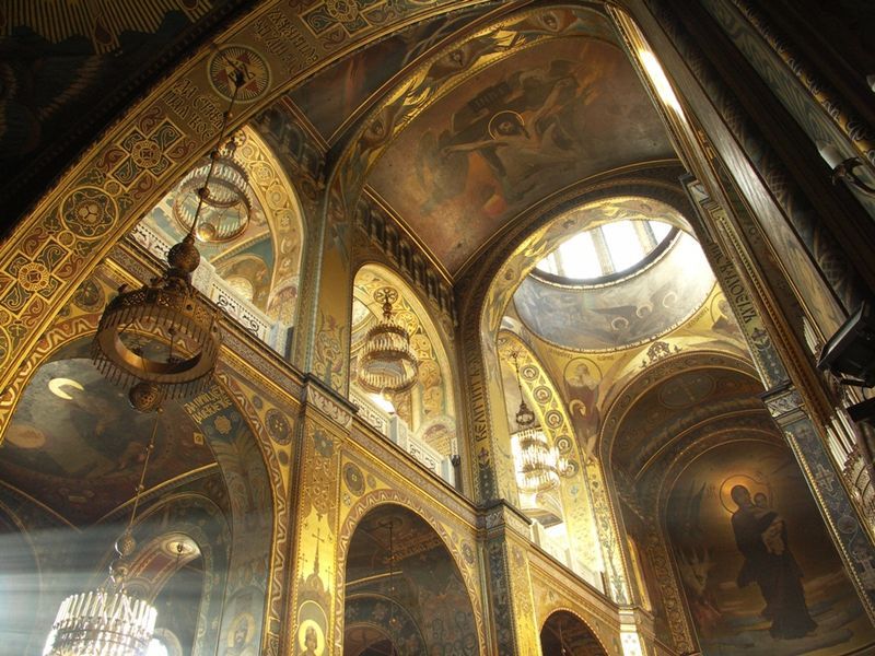 28312 800x600 Interior of St Volodymyrs Cathedral in Kyiv 2