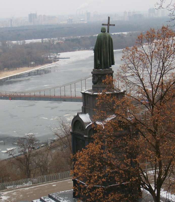 St Volodymyr statue in Kyiv