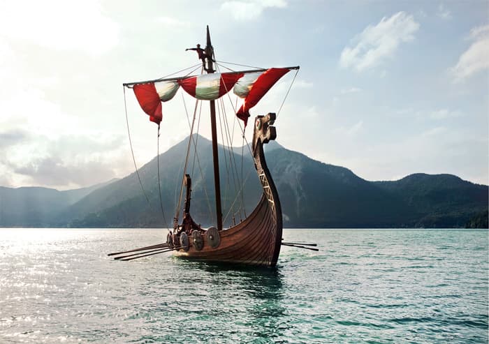 viking-drakkar-scandinavia