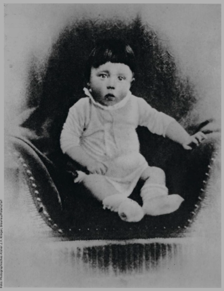 Дитяча фотографія Адольфа Гітлера