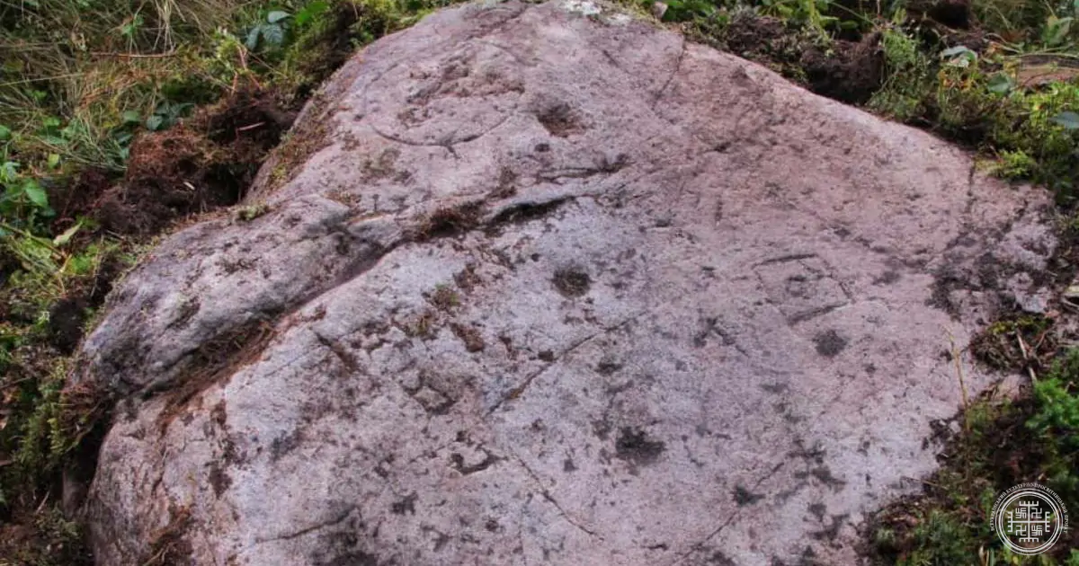 Язичницький камінь в Яворові