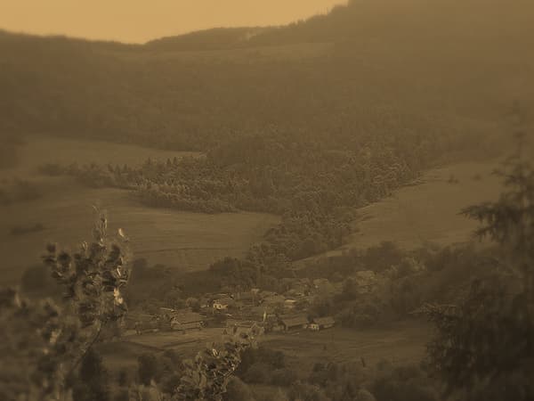 Панорама села Урич