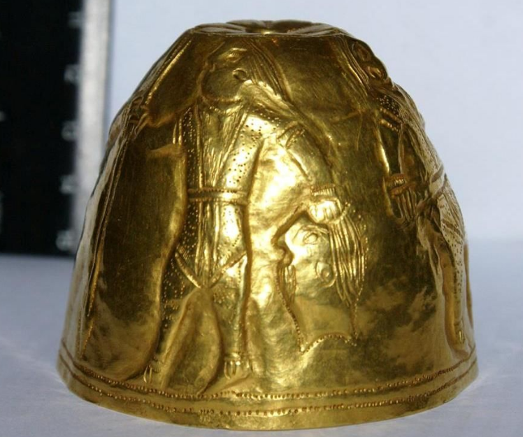Скіфський золотий шолом