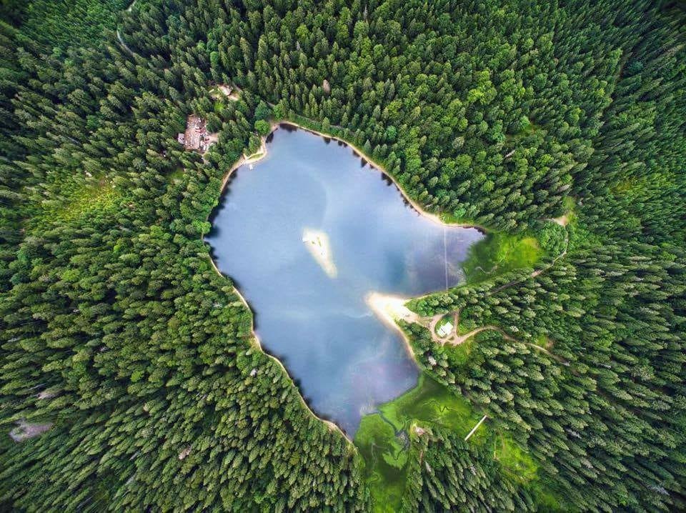 Озеро Синевир з неба